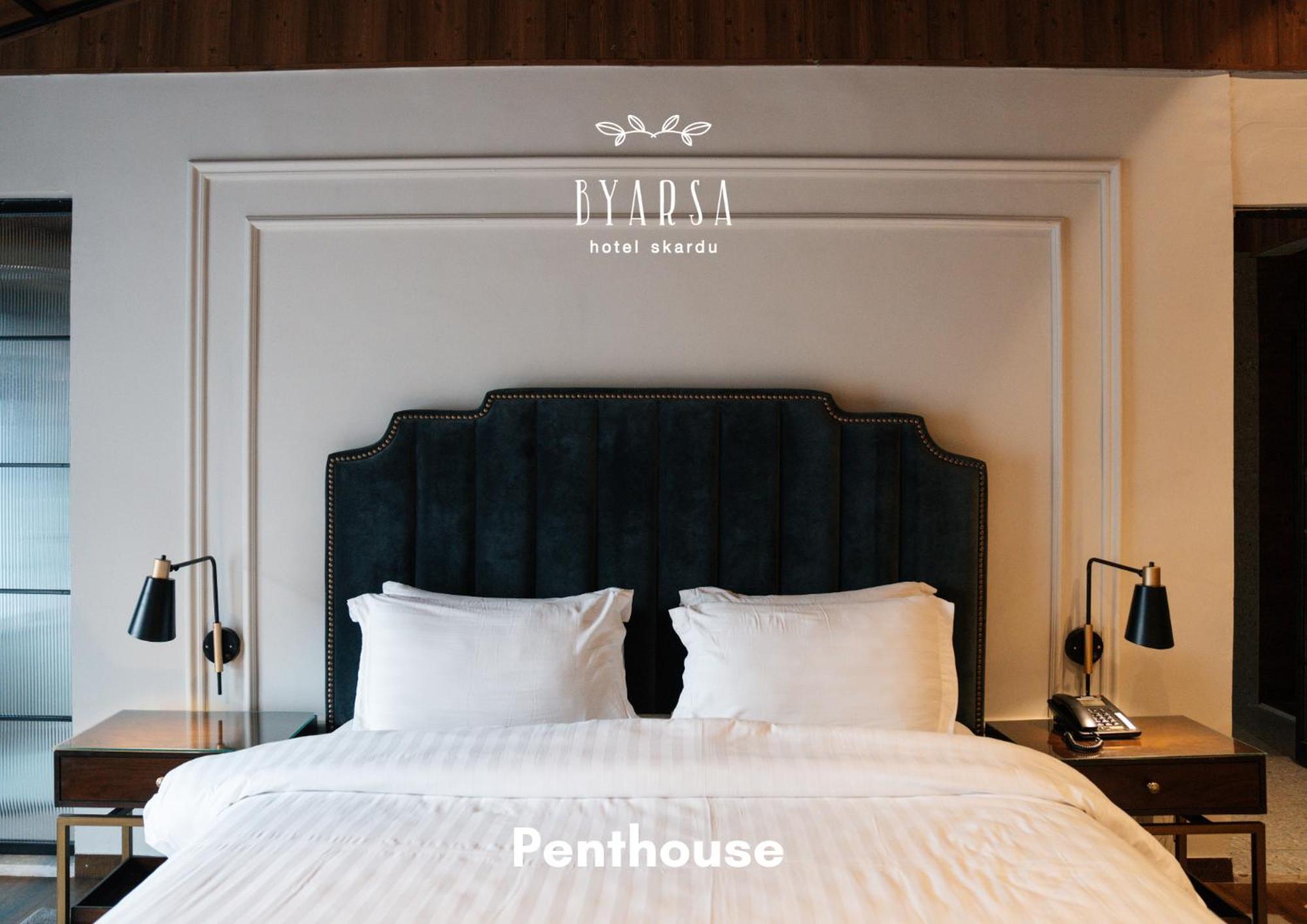 Byarsa Hotel Skardu Ponedas Kültér fotó